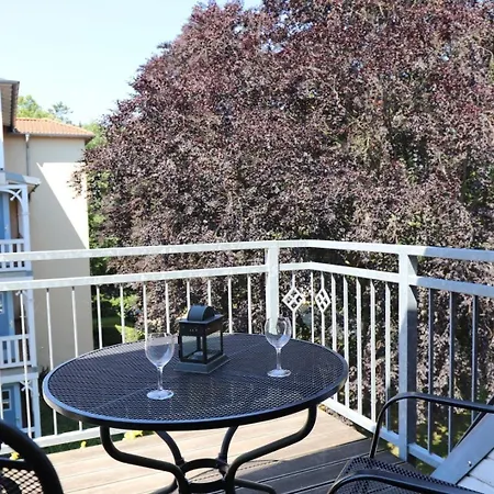 Palais Am Park - 14-17 * Ostseebad Kühlungsborn